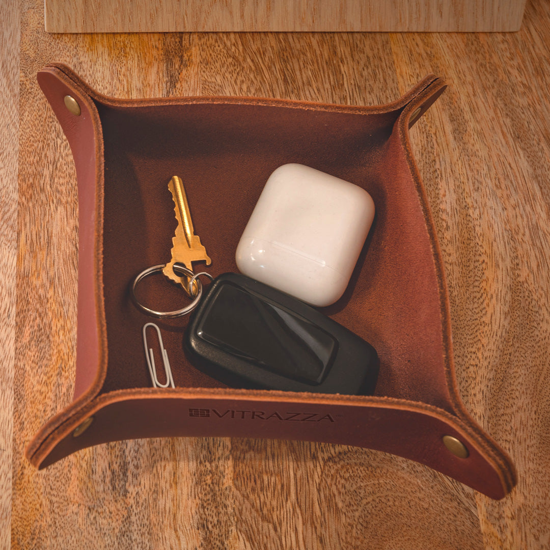 #color_mahogany A brown leather desk organizer is placed on a wooden desk